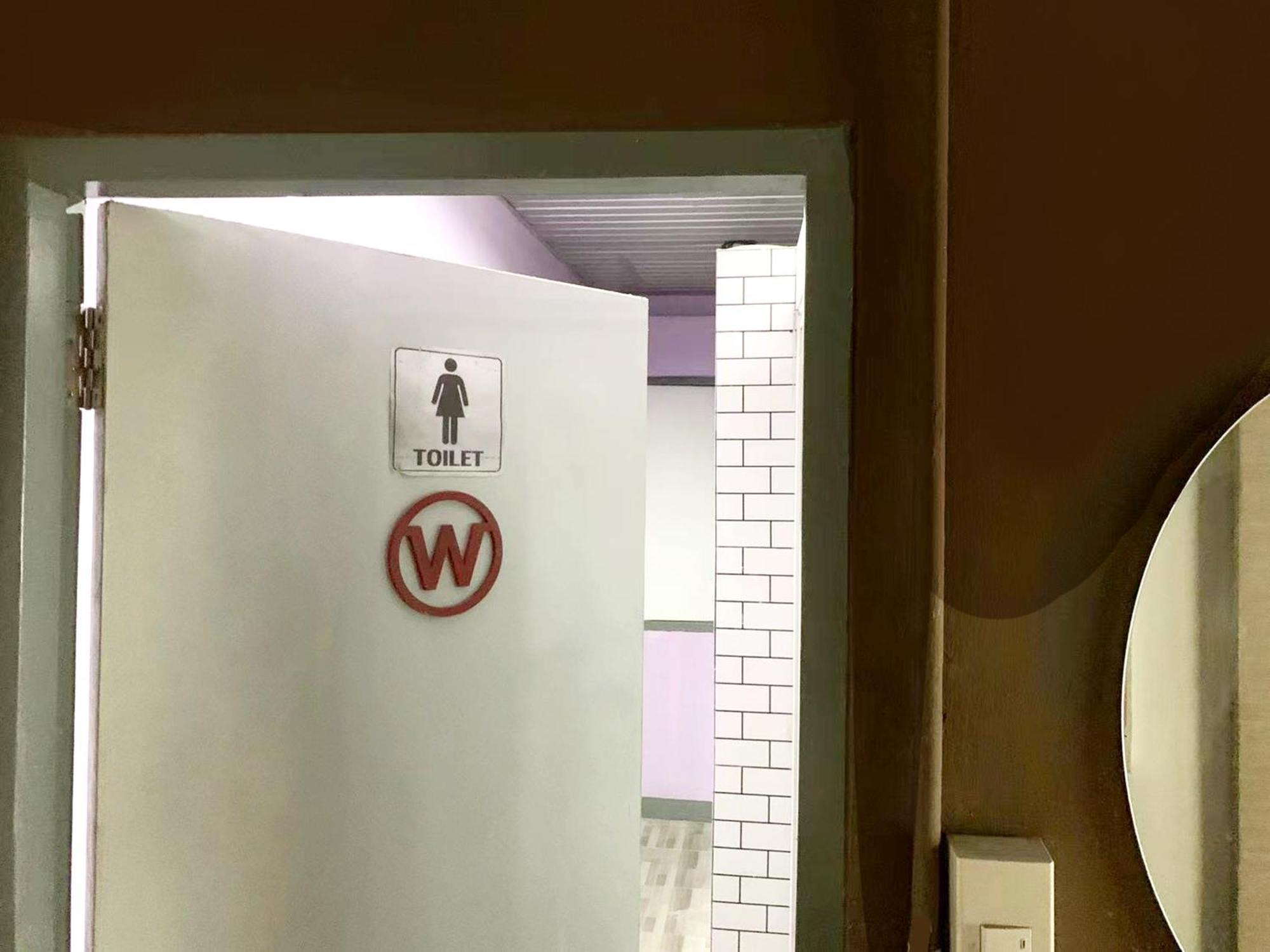 Susu Khaosan Hostel 방콕 외부 사진